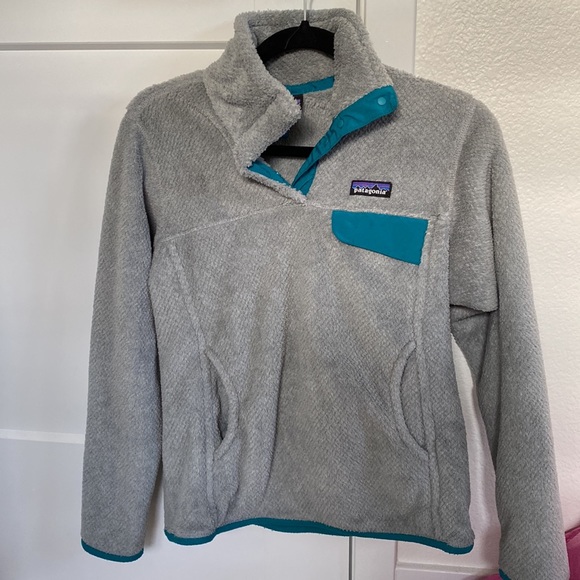 Patagonia Women's Re-Tool Snap-T® Fleece Pullover - Picture 2 of 5
